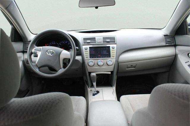 2010 Toyota Camry 4dr Sedan I4 Automatic LE - 23026756 - 7