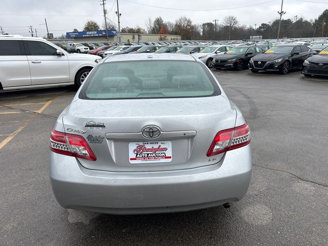 2010 Toyota Camry 4dr Sedan I4 Automatic LE - 22949625 - 4