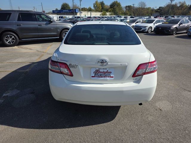 2010 Toyota Camry 4dr Sedan I4 Automatic LE - 23102451 - 4