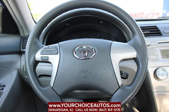 2010 Toyota Camry 4dr Sedan I4 Automatic LE - 22576951 - 19