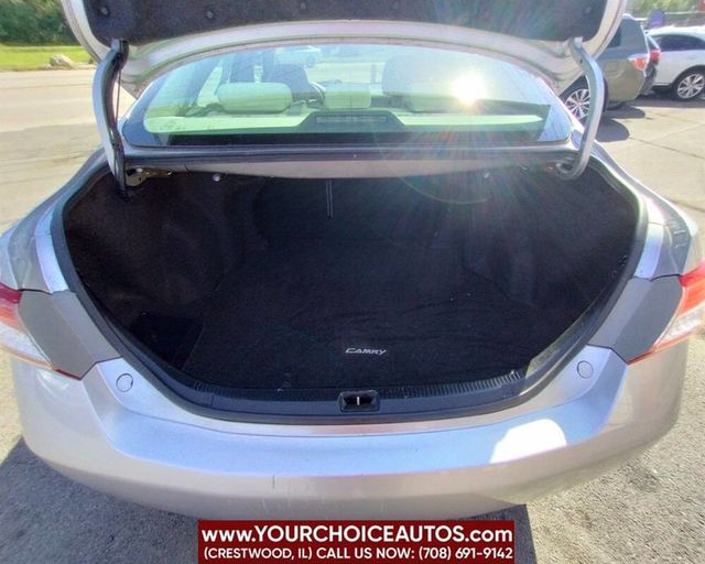 2010 Toyota Camry 4dr Sedan I4 Automatic LE - 22924320 - 9