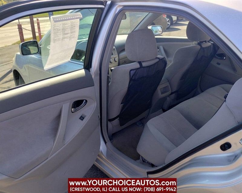 2010 Toyota Camry 4dr Sedan I4 Automatic LE - 22924320 - 14