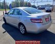 2010 Toyota Camry 4dr Sedan I4 Automatic LE - 22924320 - 2