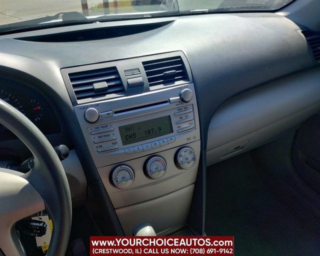 2010 Toyota Camry 4dr Sedan I4 Automatic LE - 22924320 - 29