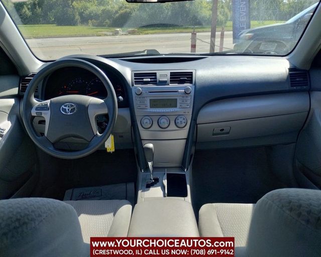 2010 Toyota Camry 4dr Sedan I4 Automatic LE - 22924320 - 32