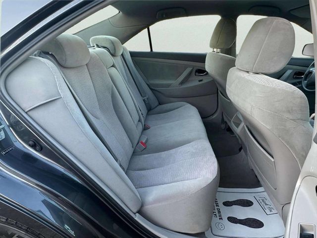 2010 Toyota Camry 4dr Sedan I4 Automatic LE - 22949710 - 12