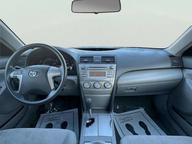 2010 Toyota Camry 4dr Sedan I4 Automatic LE - 22949710 - 15