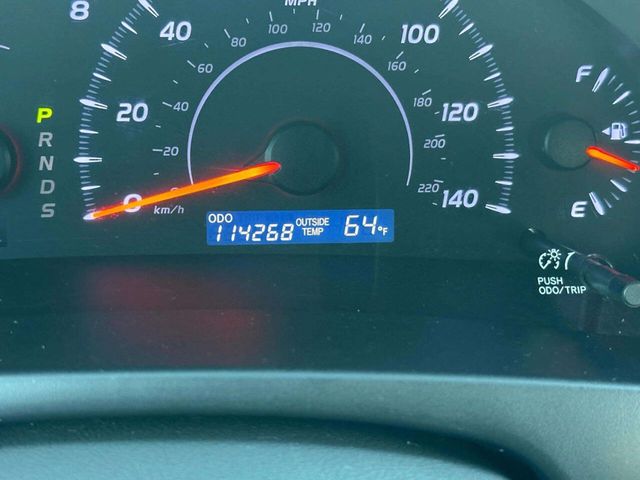 2010 Toyota Camry 4dr Sedan I4 Automatic LE - 22949710 - 18