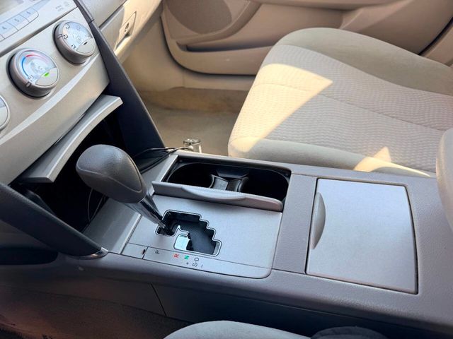 2010 Toyota Camry 4dr Sedan I4 Automatic LE - 23033651 - 31
