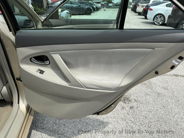 2010 Toyota Camry 4dr Sedan I4 Automatic LE - 23068106 - 15