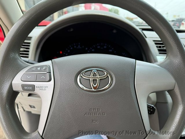 2010 Toyota Camry 4dr Sedan I4 Automatic LE - 23068106 - 3