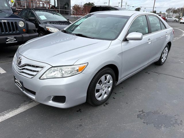 2010 Toyota Camry 4dr Sedan I4 Automatic LE - 22987375 - 8