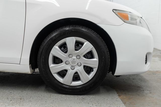2010 Toyota Camry 4dr Sedan I4 Automatic LE - 23048900 - 26