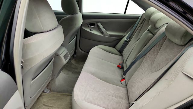 2010 Toyota Camry 4dr Sedan I4 Automatic LE - 23072431 - 18