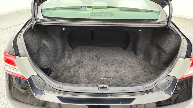2010 Toyota Camry 4dr Sedan I4 Automatic LE - 23072431 - 19