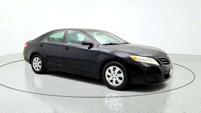 2010 Toyota Camry 4dr Sedan I4 Automatic LE - 23072431 - 2