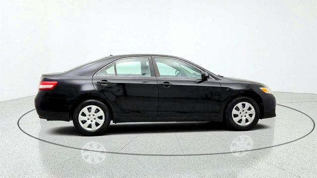 2010 Toyota Camry 4dr Sedan I4 Automatic LE - 23072431 - 3