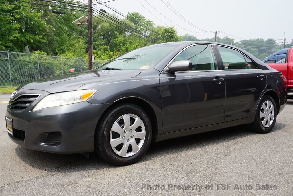 2010 Toyota Camry 4dr Sedan I4 Automatic LE 1-OWNER CLEAN CARFAX RELIABLE VEHICLE  - 22004441 - 2