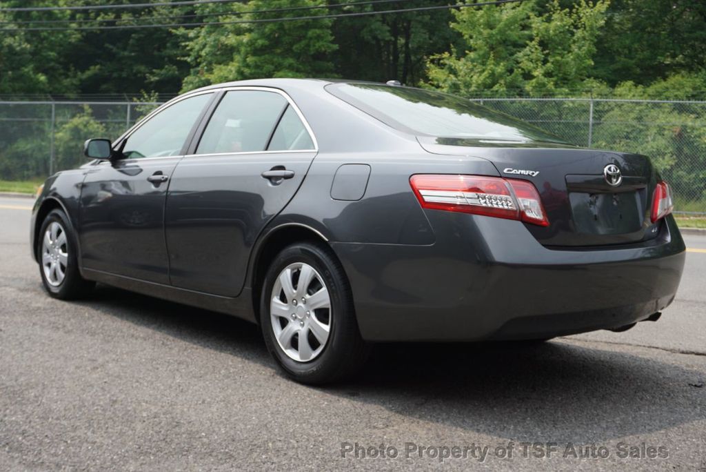 2010 Toyota Camry 4dr Sedan I4 Automatic LE 1-OWNER CLEAN CARFAX RELIABLE VEHICLE  - 22004441 - 4