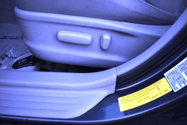 2010 Toyota Camry 4dr Sedan I4 Automatic XLE - 22982234 - 16