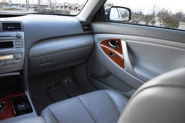 2010 Toyota Camry 4dr Sedan I4 Automatic XLE - 22982234 - 19