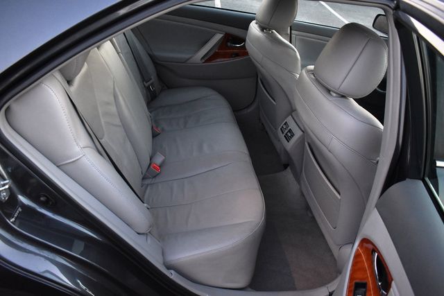 2010 Toyota Camry 4dr Sedan I4 Automatic XLE - 22982234 - 27