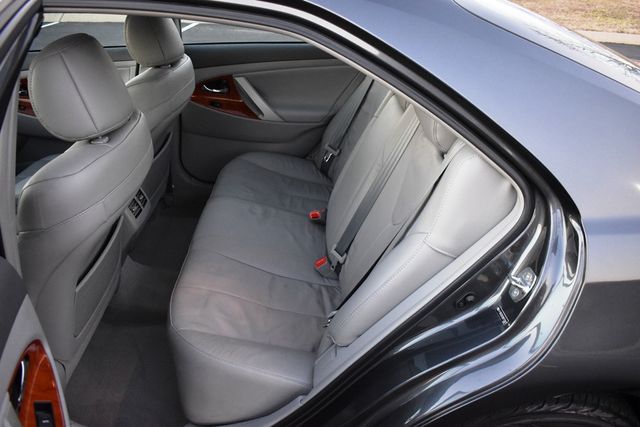 2010 Toyota Camry 4dr Sedan I4 Automatic XLE - 22982234 - 28