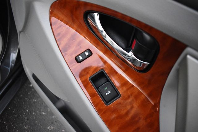 2010 Toyota Camry 4dr Sedan I4 Automatic XLE - 22982234 - 30