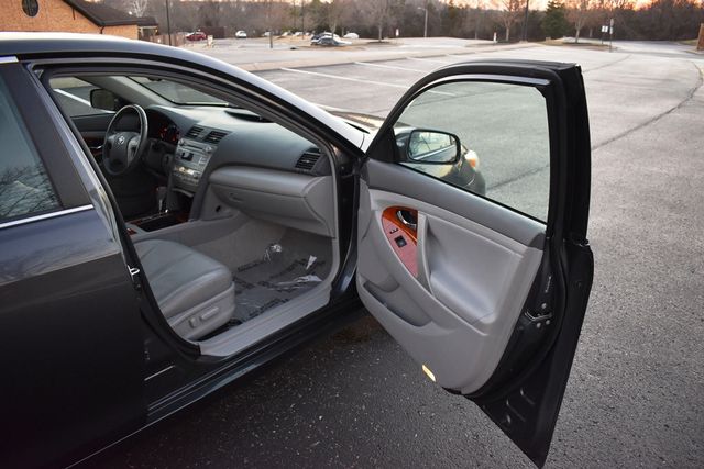 2010 Toyota Camry 4dr Sedan I4 Automatic XLE - 22982234 - 38