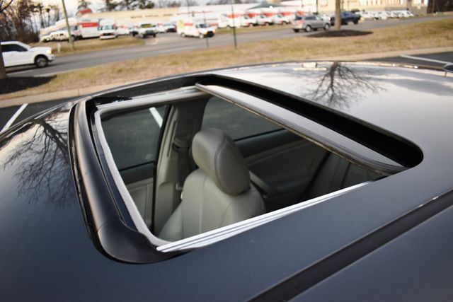 2010 Toyota Camry 4dr Sedan I4 Automatic XLE - 22982234 - 5