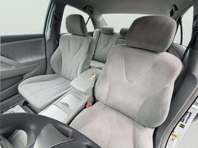 2010 Toyota Camry 4dr Sedan V6 Automatic LE - 23045396 - 15