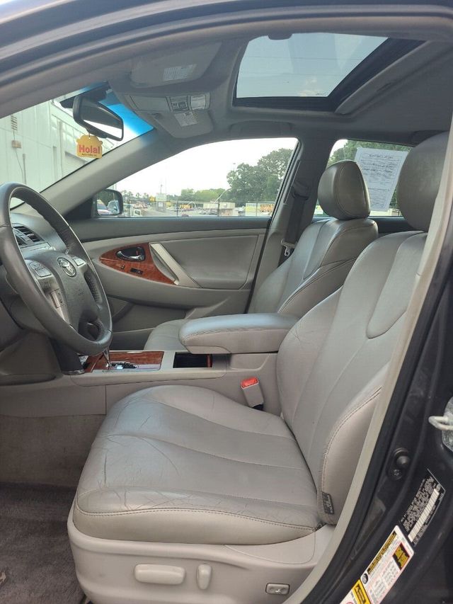 2010 Toyota Camry 4dr Sedan V6 Automatic XLE - 21454050 - 8