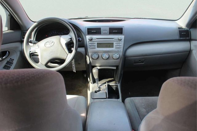 2010 Toyota Camry Base 4dr Sedan 6A - 23001766 - 5