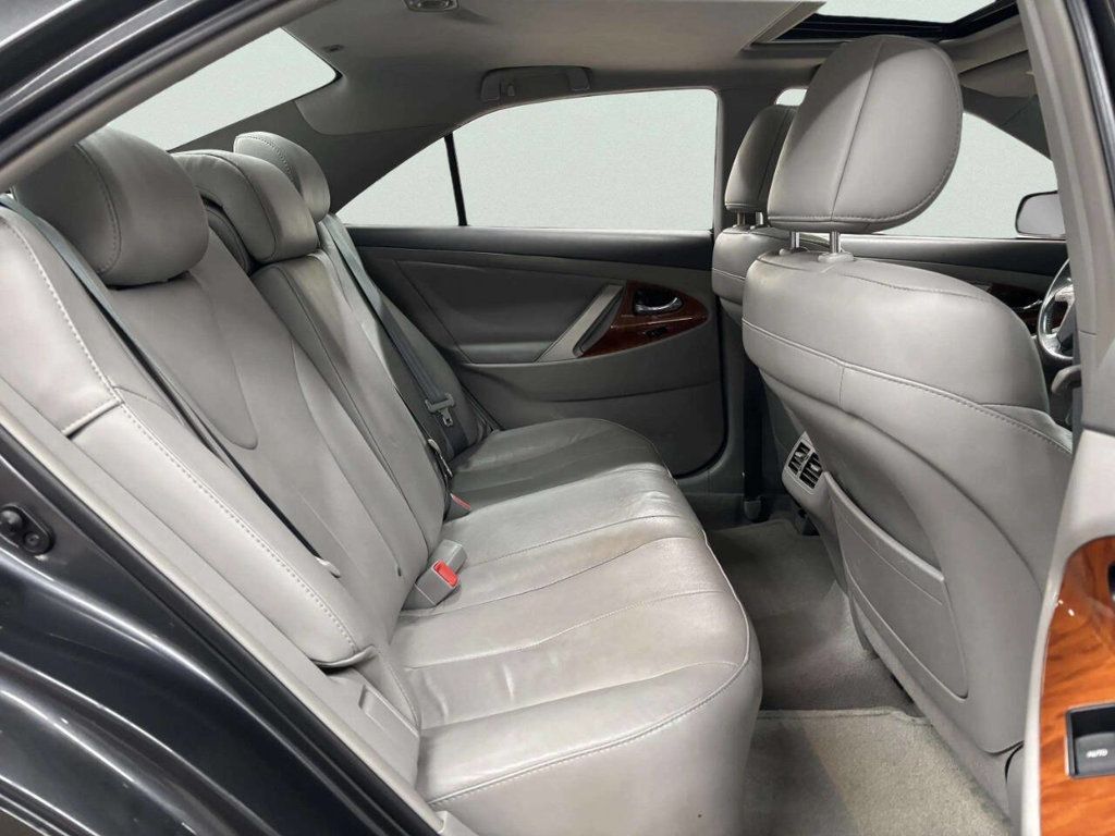 2010 Toyota Camry Base 4dr Sedan 6A - 22995226 - 16