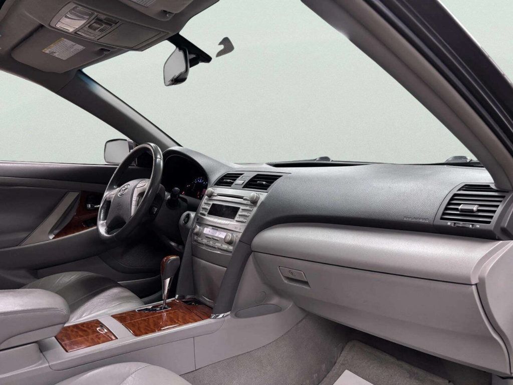 2010 Toyota Camry Base 4dr Sedan 6A - 22995226 - 18