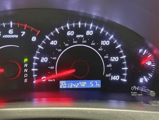 2010 Toyota Camry Base Trim - 22939108 - 13