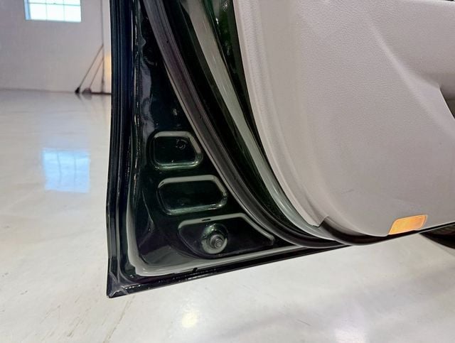 2010 Toyota Camry Base Trim - 22939108 - 24