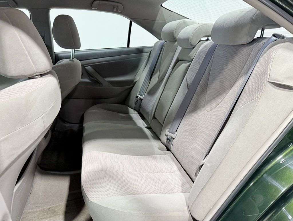 2010 Toyota Camry Base Trim - 22939108 - 26