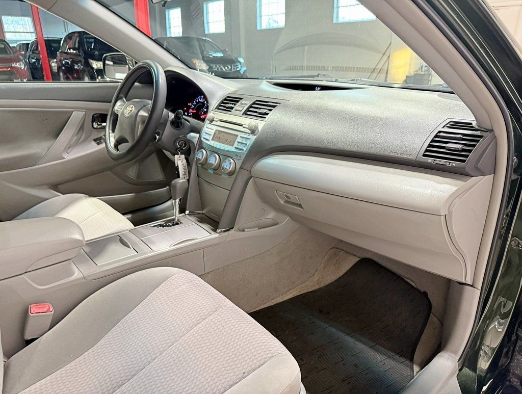 2010 Toyota Camry Base Trim - 22939108 - 38