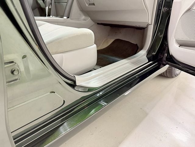 2010 Toyota Camry Base Trim - 22939108 - 39