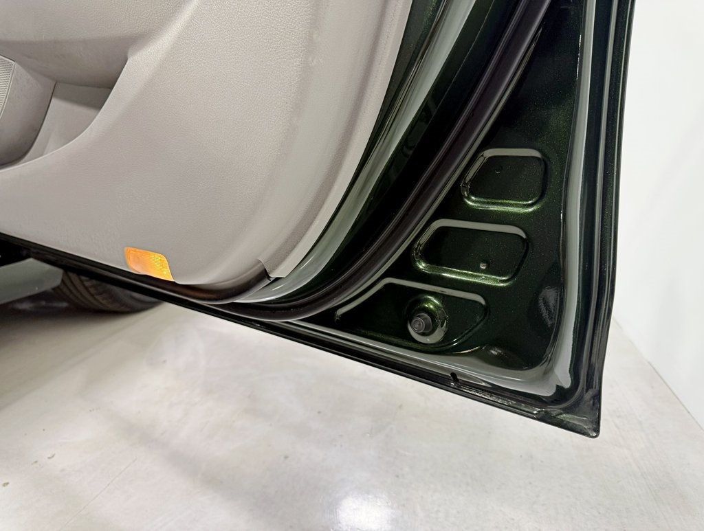 2010 Toyota Camry Base Trim - 22939108 - 40