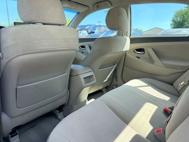 2010 Toyota Camry Base Trim - 23067755 - 12