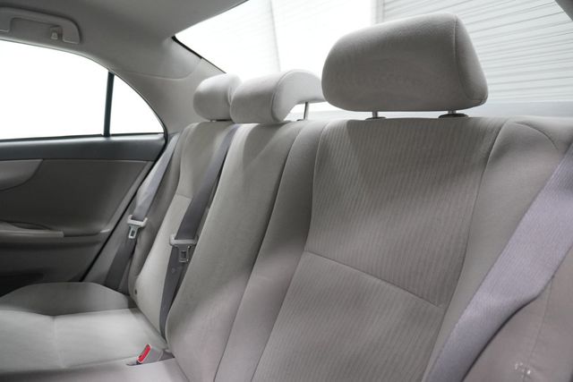 2010 Toyota Corolla  - 22993040 - 12