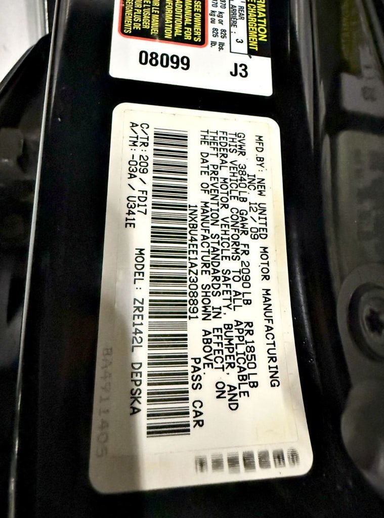 2010 Toyota Corolla 4dr Sedan Automatic - 22668962 - 33