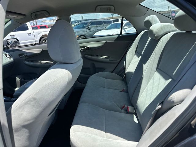 2010 Toyota Corolla 4dr Sedan Automatic LE - 23024929 - 13