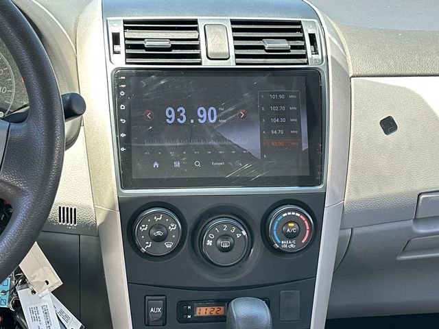 2010 Toyota Corolla 4dr Sedan Automatic LE - 23024929 - 14