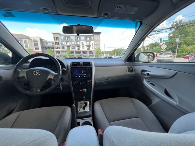 2010 Toyota Corolla 4dr Sedan Automatic LE - 22020211 - 4