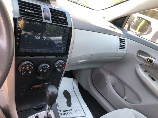 2010 Toyota Corolla 4dr Sedan Automatic LE - 22093958 - 8