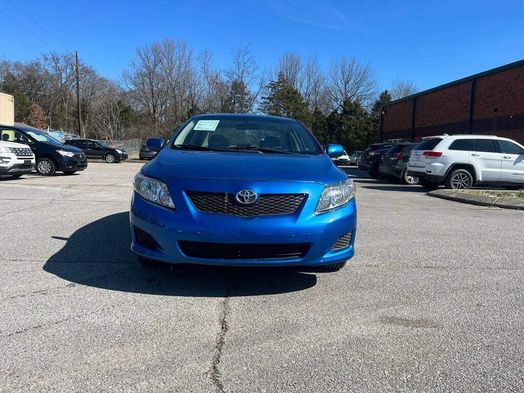 2010 Toyota Corolla 4dr Sedan Automatic LE - 22779094 - 1