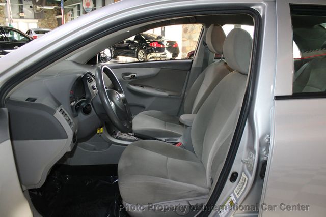 2010 Toyota Corolla 4dr Sedan Automatic LE - 22945785 - 11